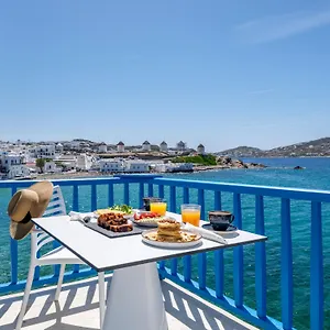 **** Couette-café Bluetopia Grèce